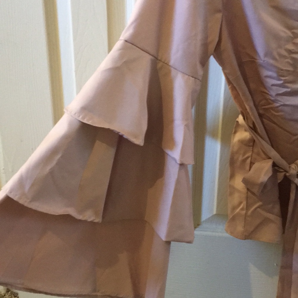 Top - Picture 2 of 6